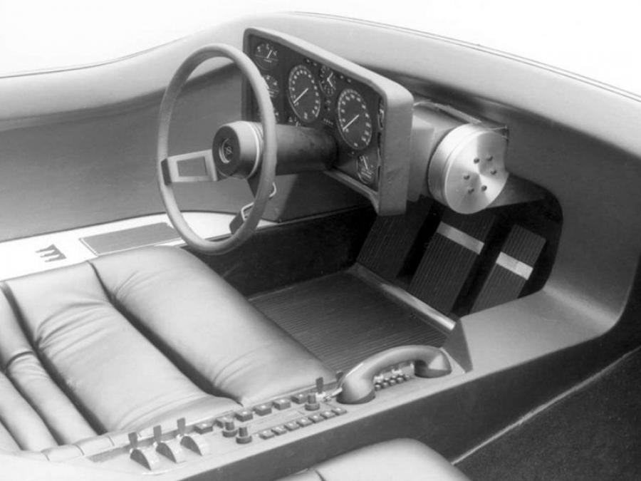 Интерьер Opel CD Concept 1969 года  (фото 3 из 18)